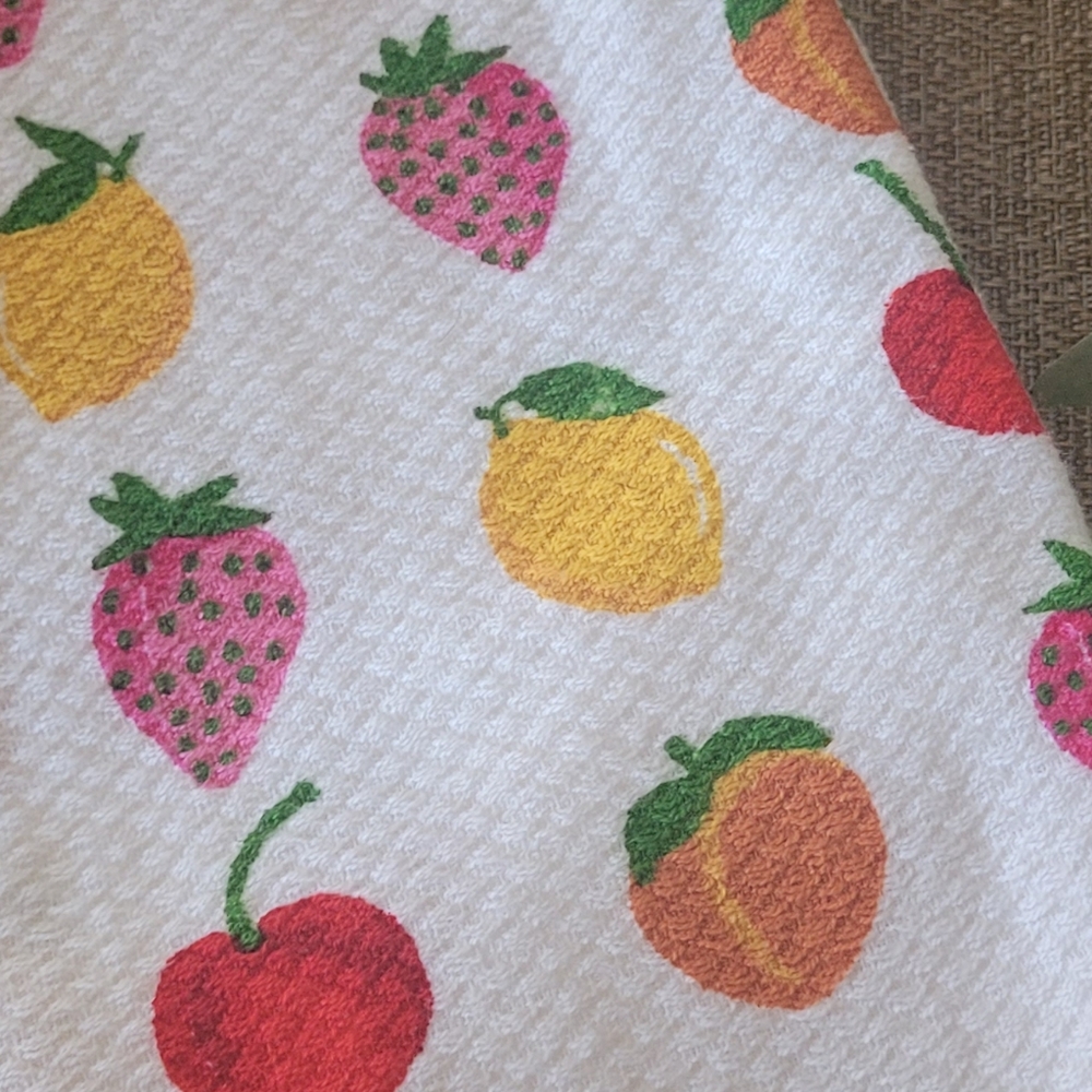 Kate Spade Fruit Pattern Kitchen Towel - Picture 4 of 4